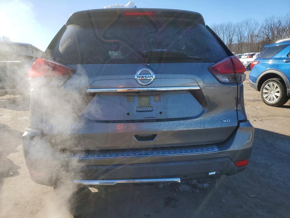 2018 Nissan Rogue s