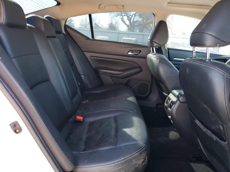 2019 Niss Altima