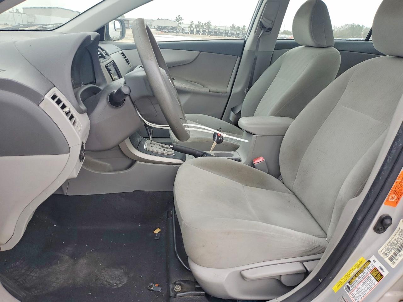 2010 Toyota Corolla le