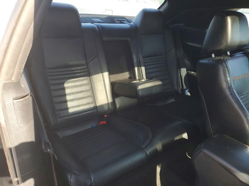 2015 Dodge Challenger sxt Plus