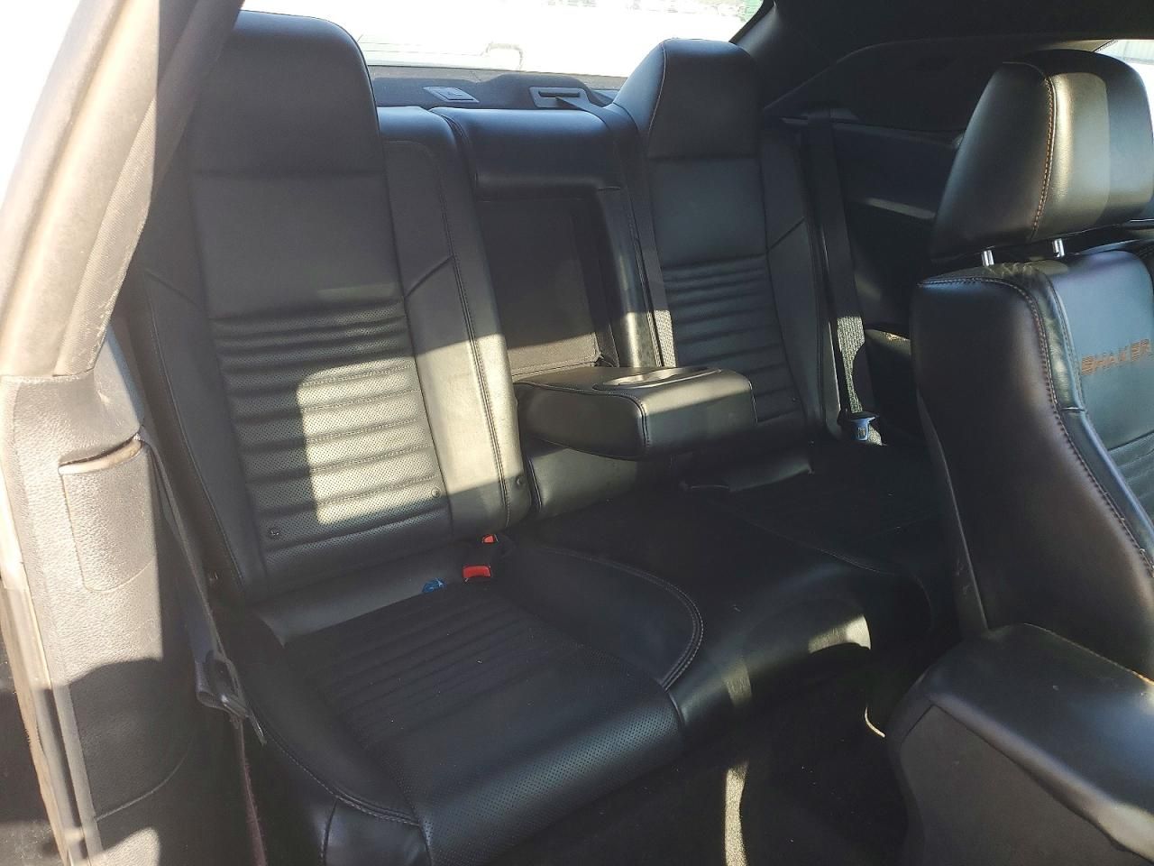 2015 Dodge Challenger sxt Plus