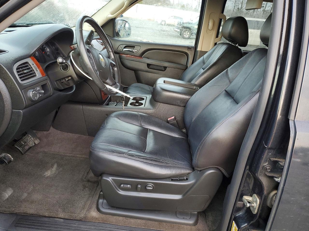 2010 Chevrolet Suburban C1500 lt