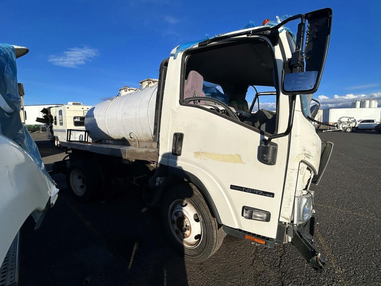 2015 Isuzu NPR HD