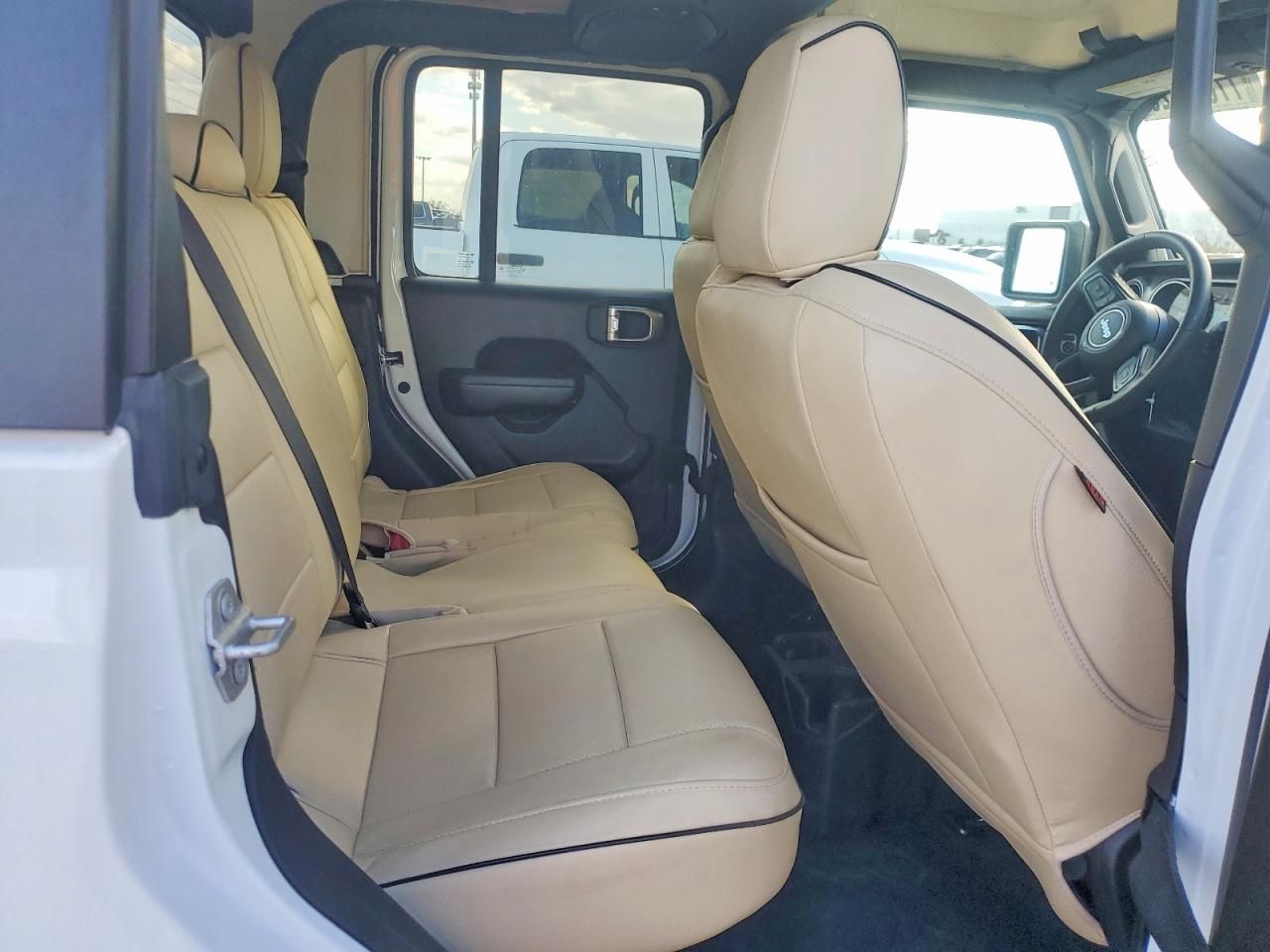 2023 Jeep Gladiator Sport