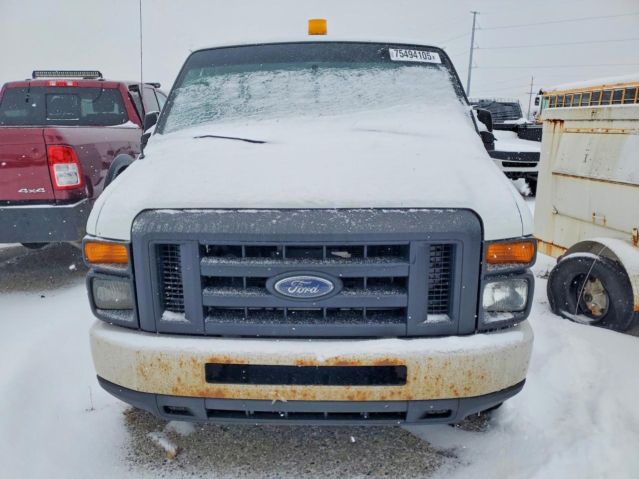 2013 Ford Econoline E250 van