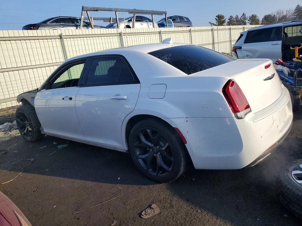2021 Chrysler 300 s