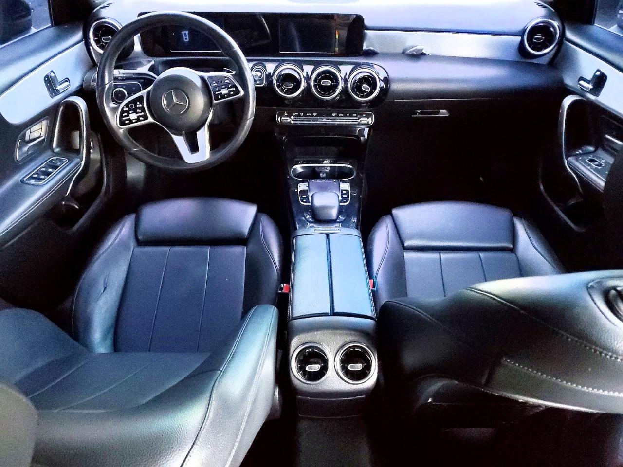 2020 Mercedes-Benz A 220