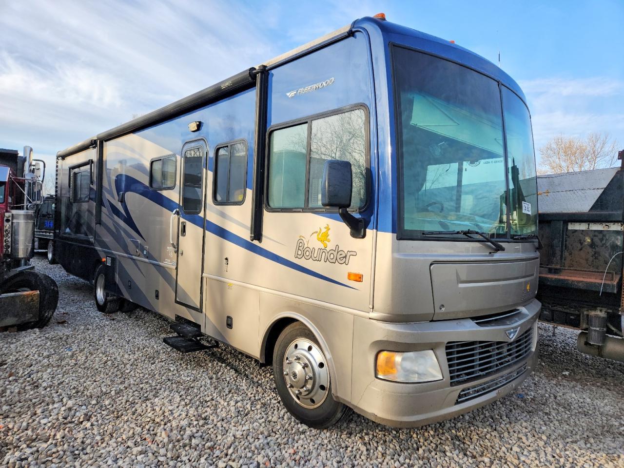 2008 Fleetwood 2007 Ford F550 Super Duty RV