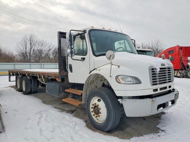 2017 Freightliner Business Class M2 Flatbed Truck