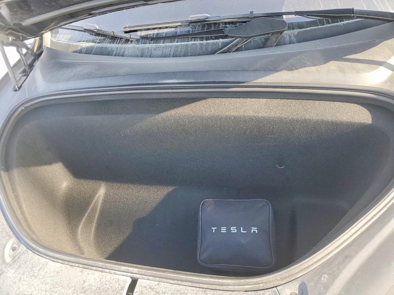 2024 Tesla Model x