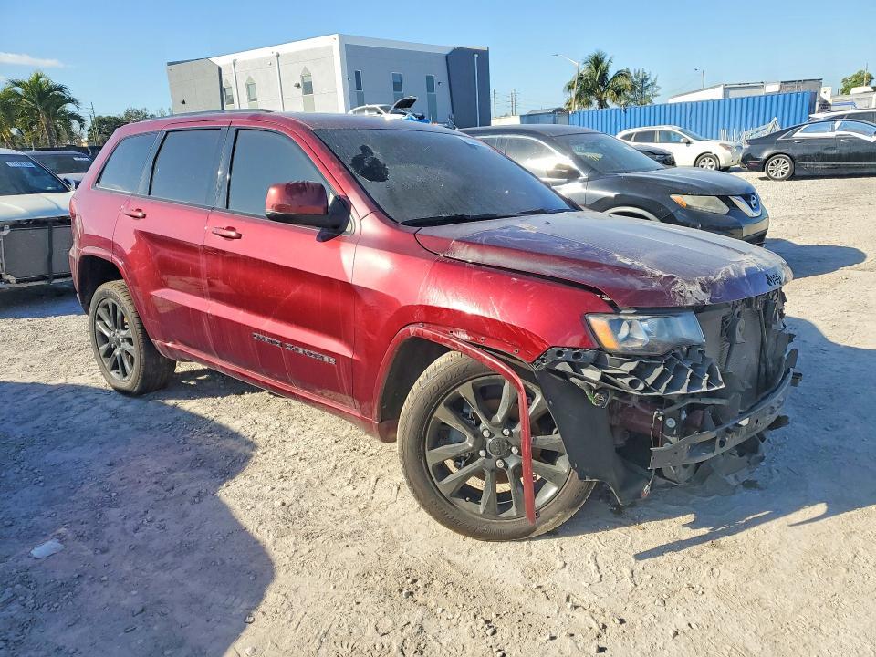 2020 Jeep Grand Cherokee Laredo