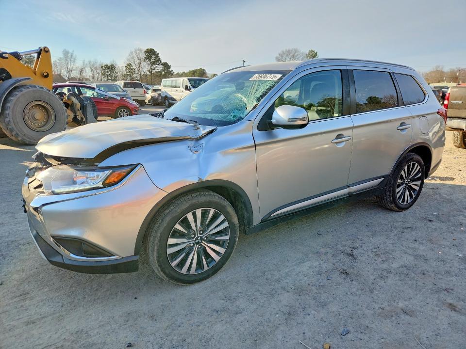 2020 Mitsubishi Outlander se