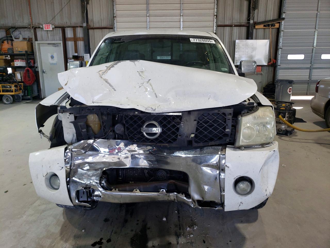 2004 Nissan Titan XE