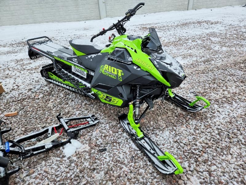 2025 Arctic Cat 858 Riot