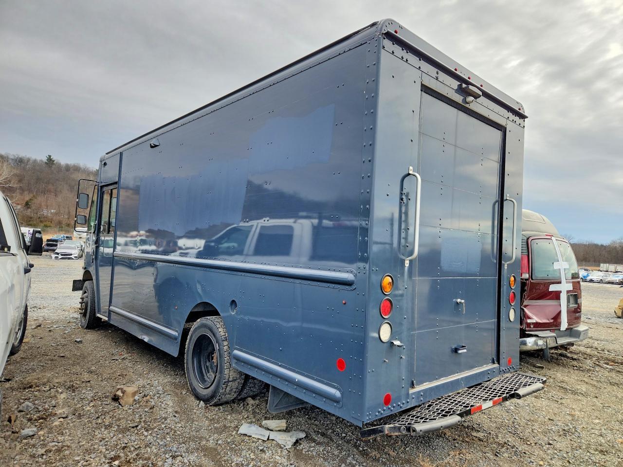 2021 Freightliner MT45G Chassis Delivery Truck