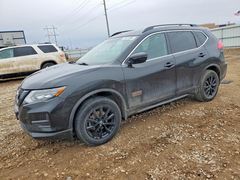 2017 Nissan Rogue sv