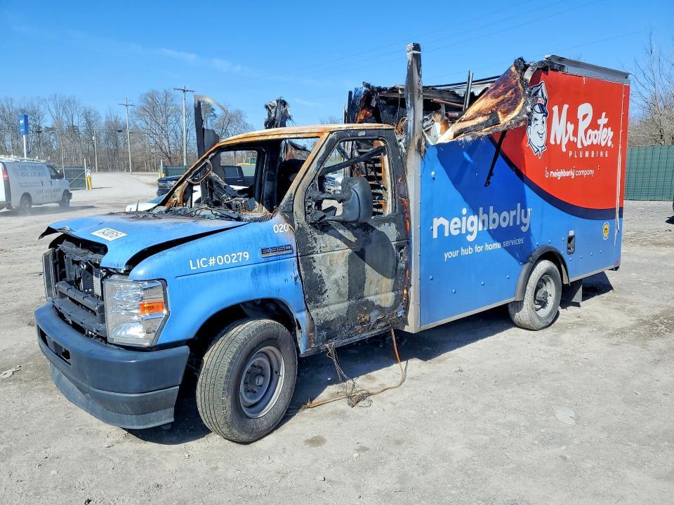 2022 Ford Econoline E350 Super Duty Cutaway Van