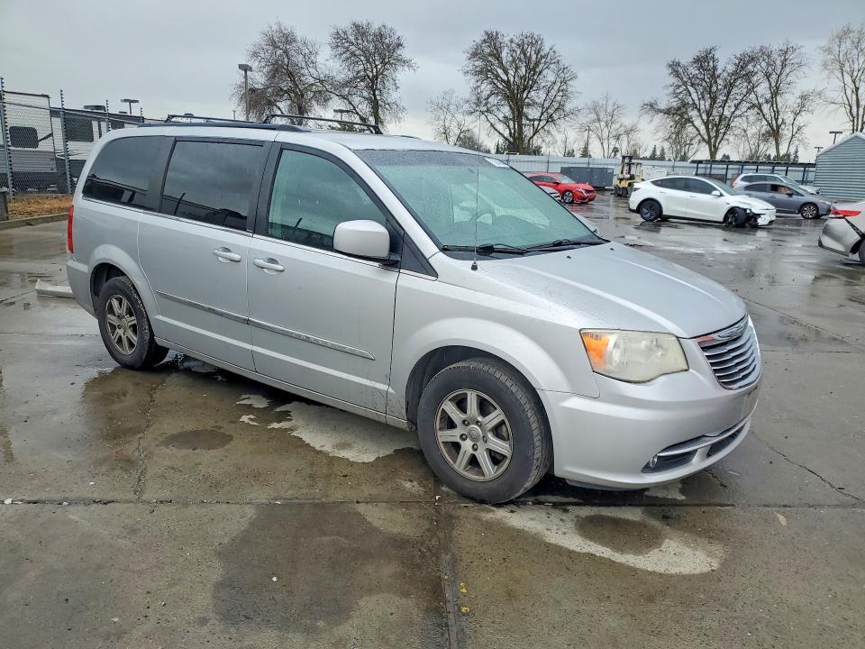 2012 Chrysler Town & Country Touring