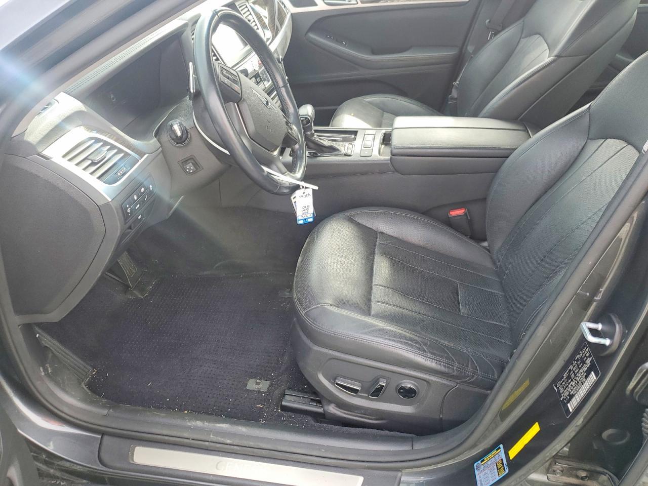 2018 Genesis G80 Base