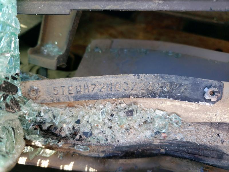 2003 Toyota Tacoma Base