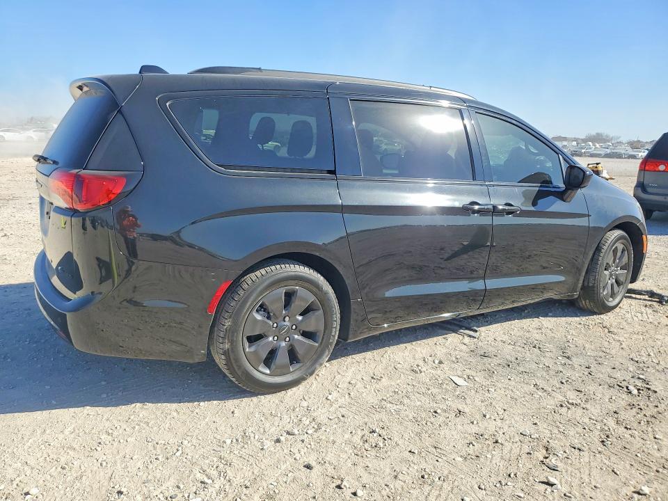 2020 Chrysler Pacifica Hybrid Touring l
