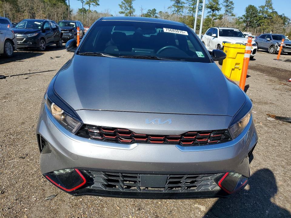 2023 KIA Forte gt Line