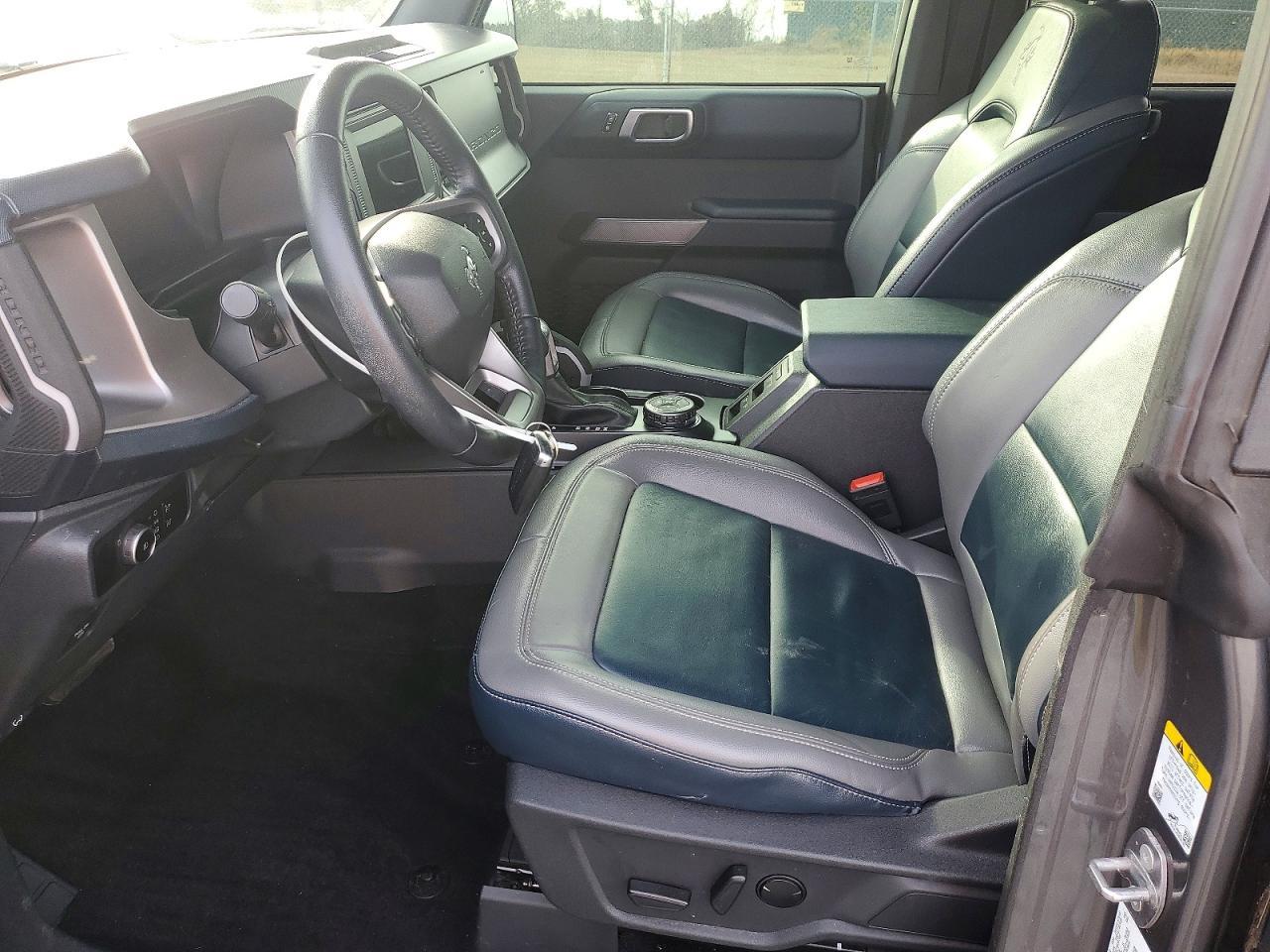2023 Ford Bronco Base
