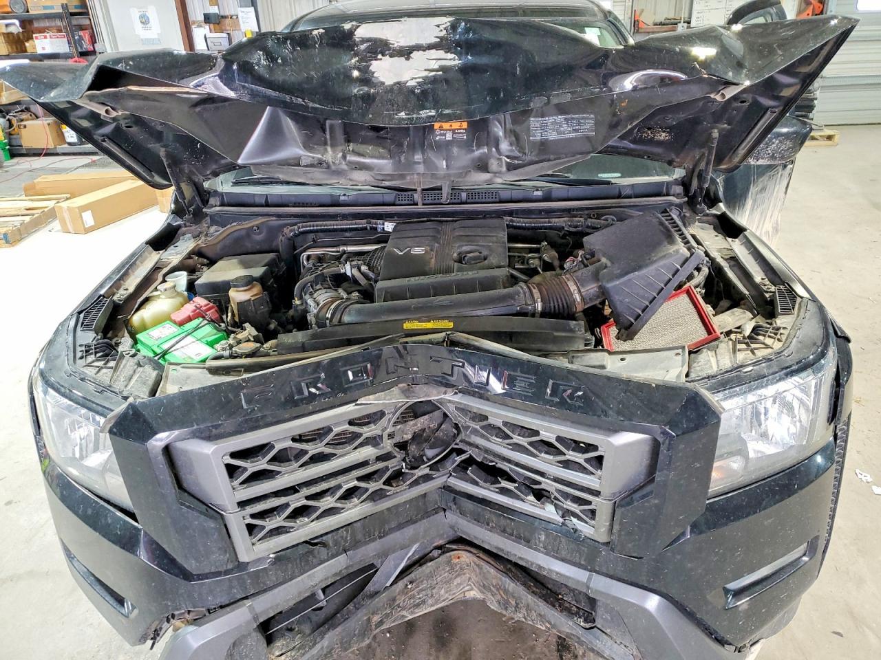 2023 Nissan Frontier SV