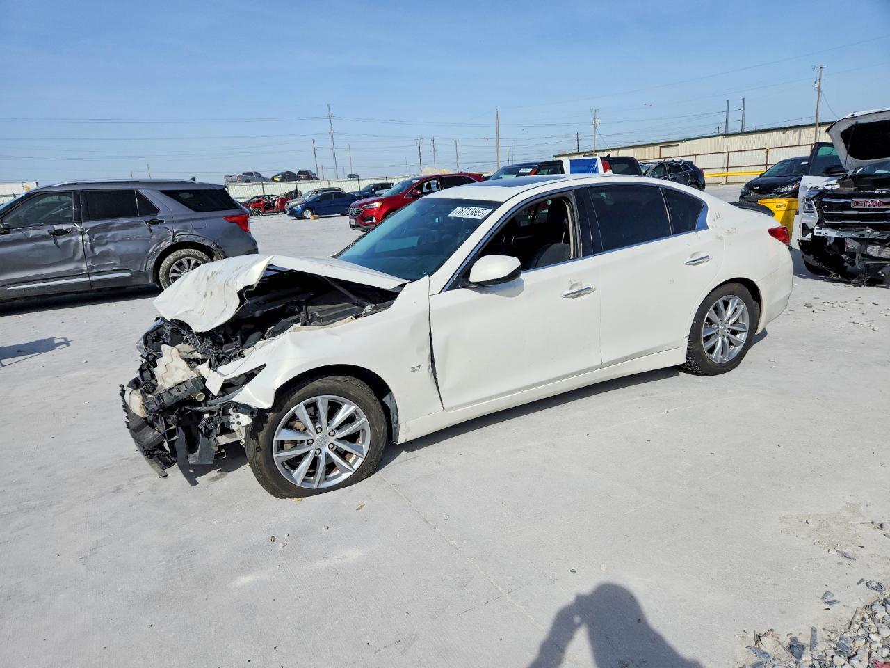 2015 Infinity Q50 Base