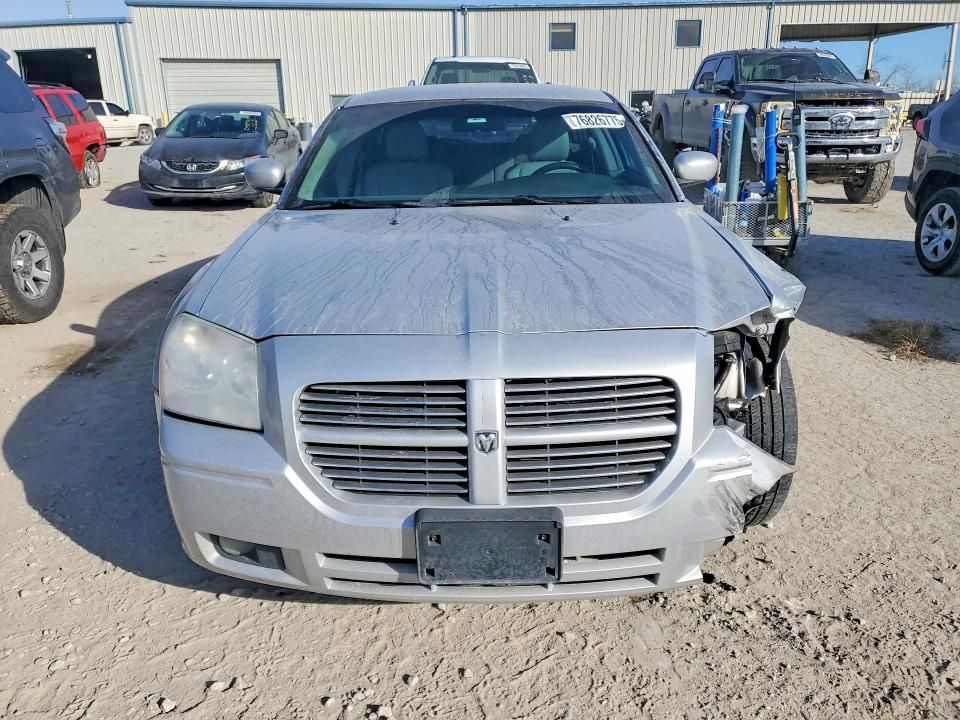 2007 Dodge Magnum sxt
