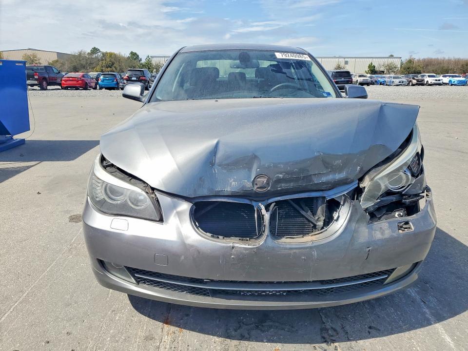 2010 BMW 528 i