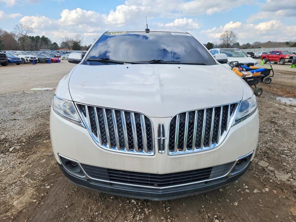2013 Lincoln Townhouse MKX