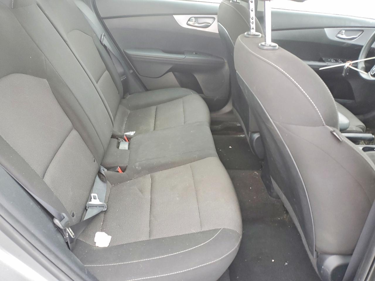 2023 KIA Forte lx