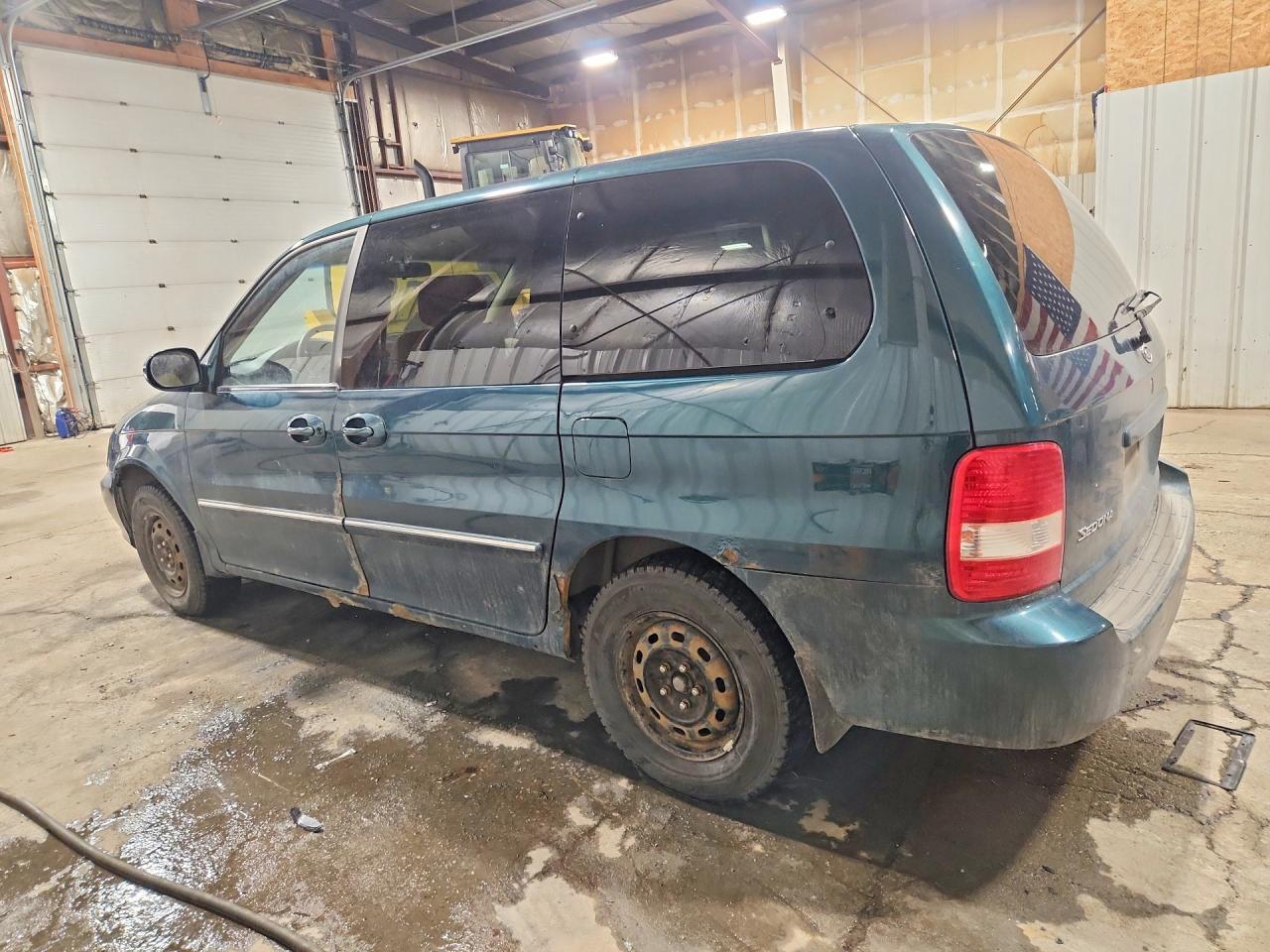 2003 KIA Sedona ex