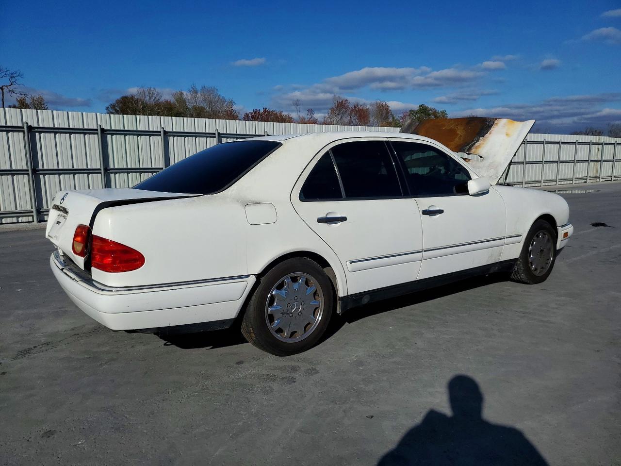 1998 Mercedes-Benz E 320