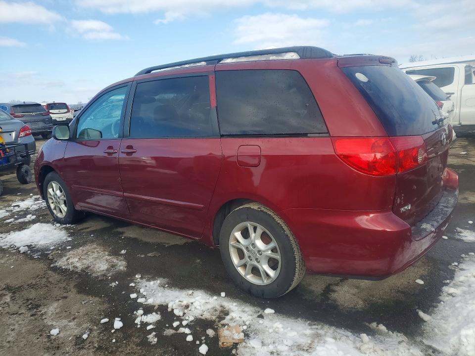 2006 Toyota Sienna xle 7 Passenger