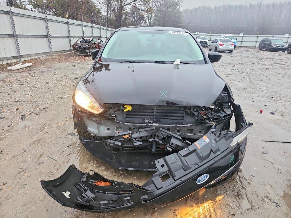 2018 Ford Focus s