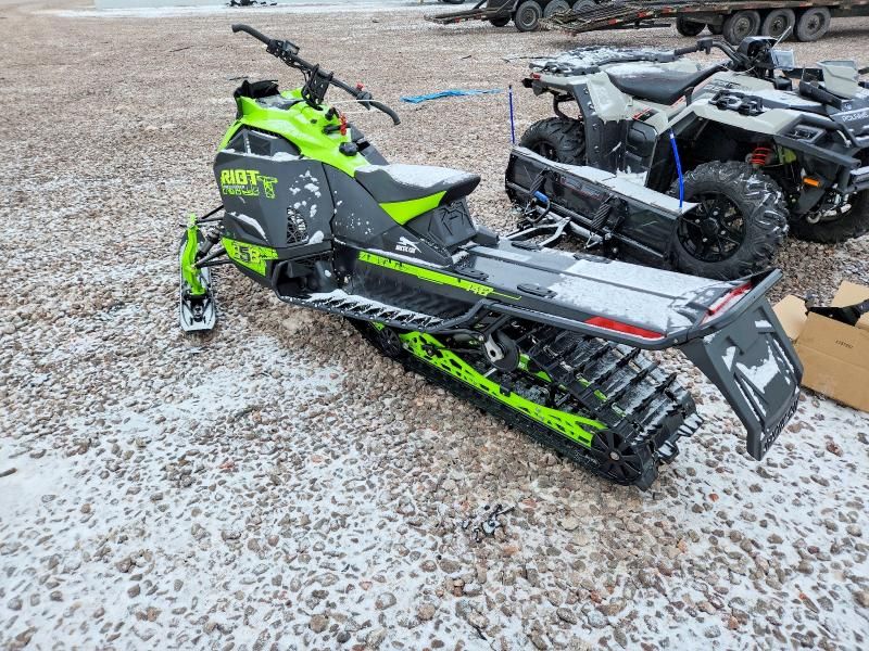 2025 Arctic Cat 858 Riot