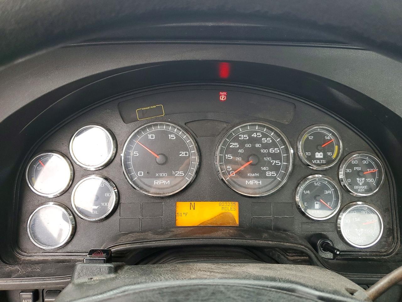 2014 Intl Prostar LF 627 Premium-Semi Truck