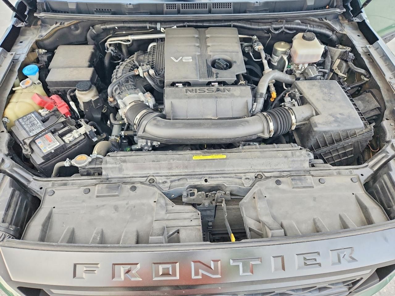 2022 Nissan Frontier s