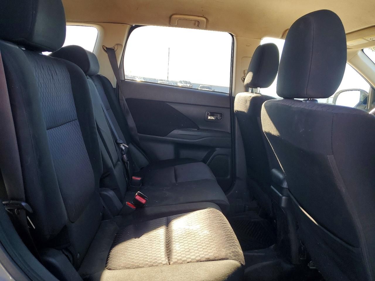 2014 Mitsubishi Outlander se