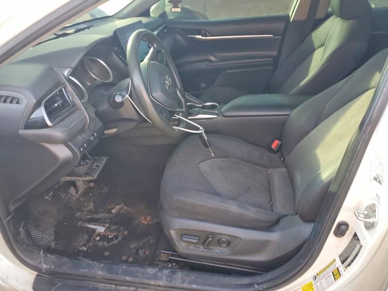 2021 Toyota Camry le