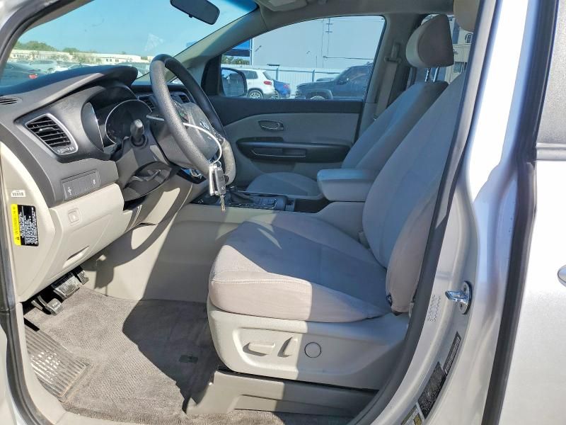2016 KIA Sedona lx