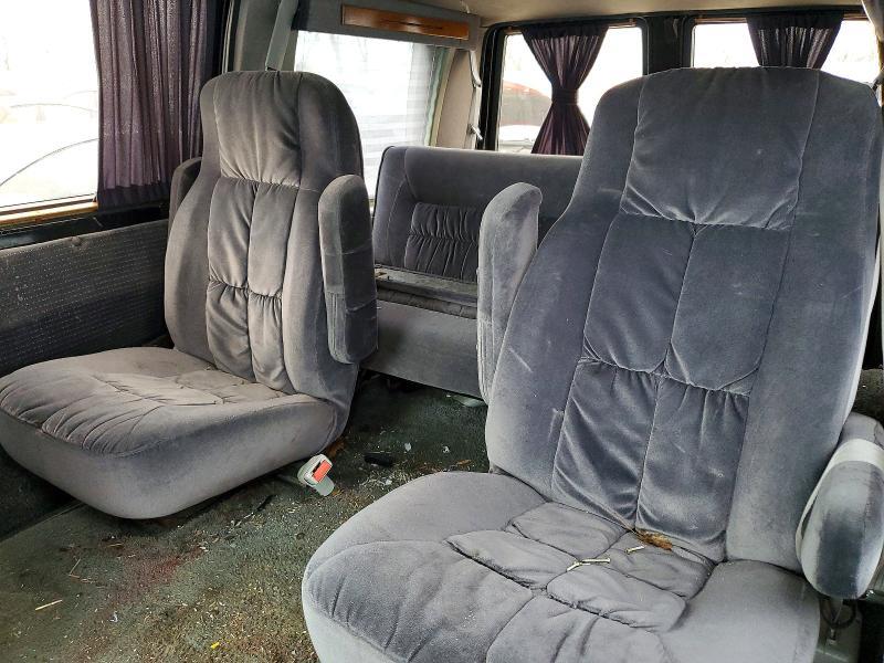 1992 GMC Safari XT