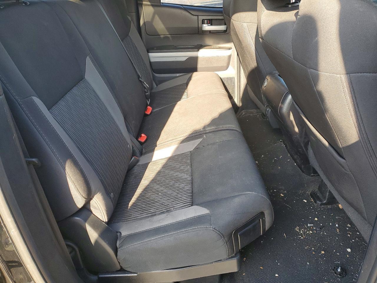 2016 Toyota Tundra Double cab sr
