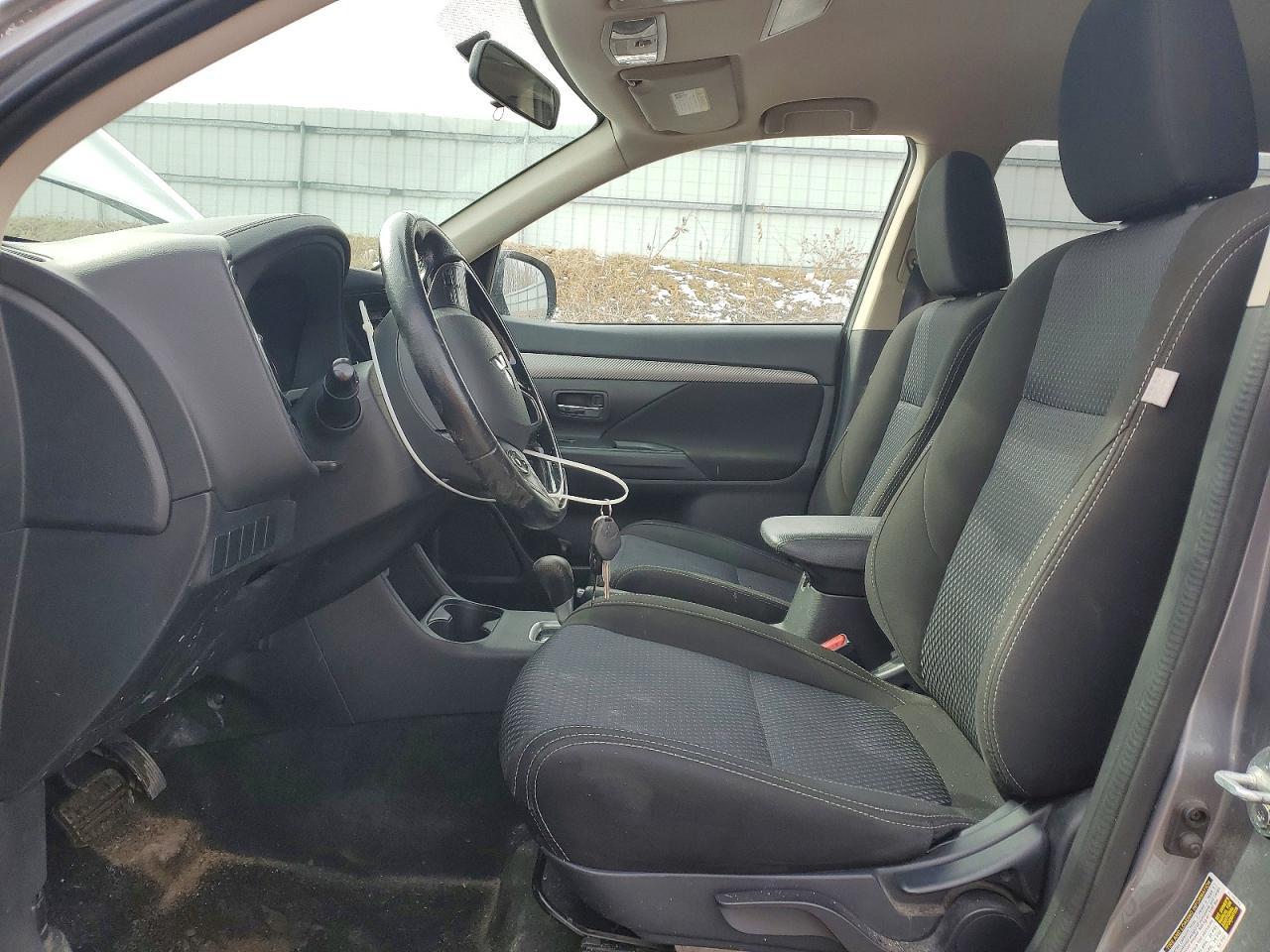 2016 Mitsubishi Outlander se
