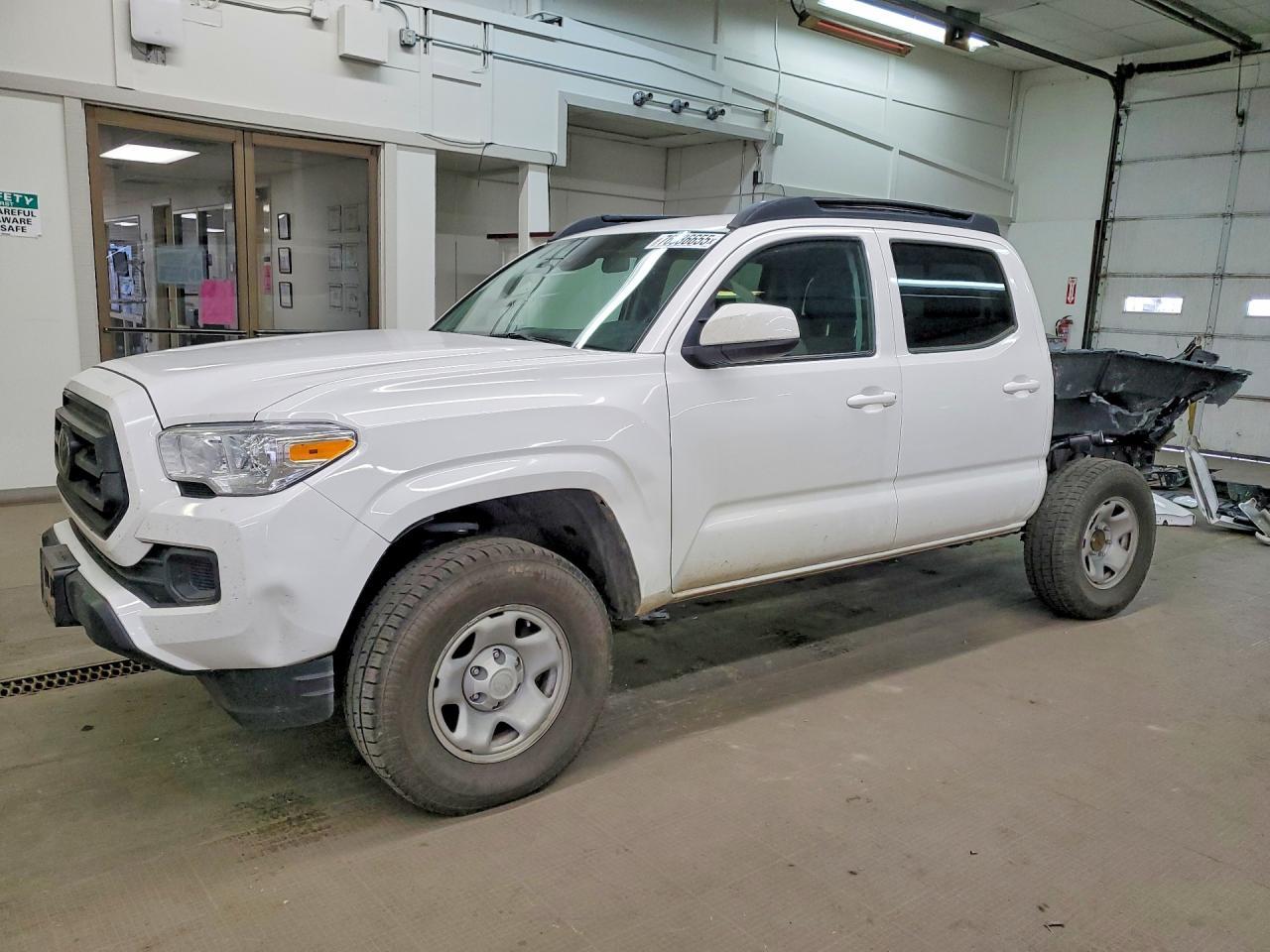 2022 Toyota Tacoma SR V6