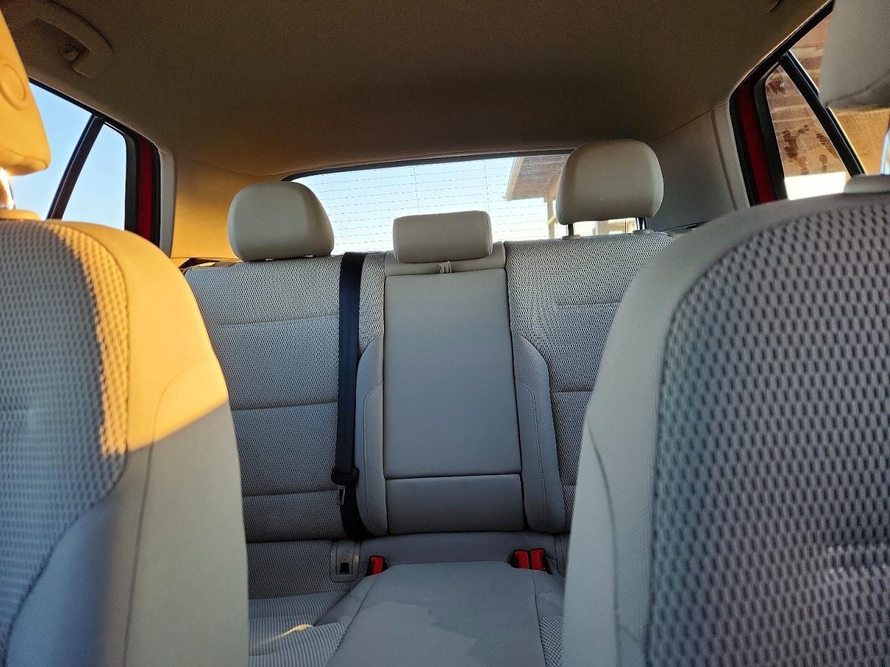 2018 Volkswagen Golf s