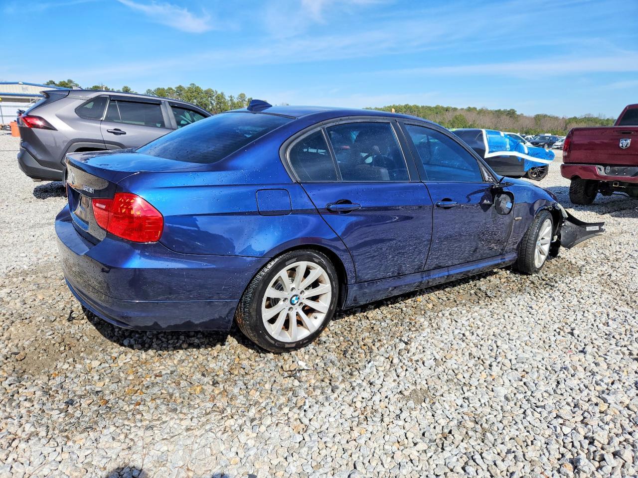 2011 BMW 328 i