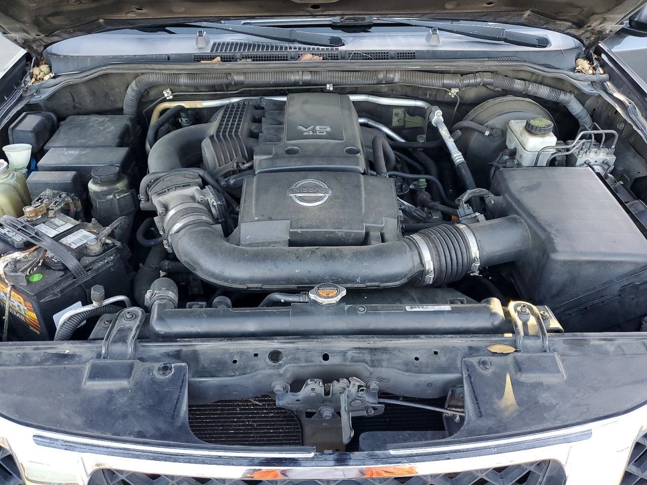 2012 Nissan Pathfinder s